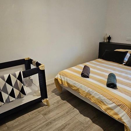 Les Arcades - Wifi - Intra Muros Of Avignon - Balcony - 45M2 Bagian luar foto